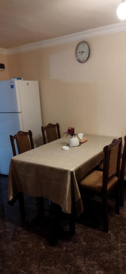 Asine Erywań Zewnętrze zdjęcie